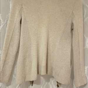 Neiman Marcus fine cashemere sweater